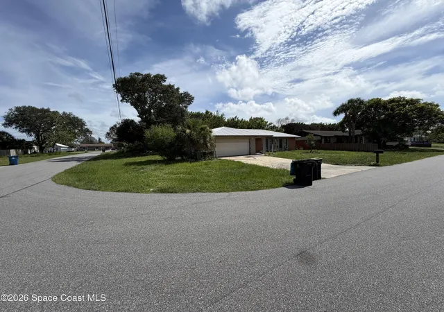 Homes for sale in Palm Bay, FL | 2138 Advana St Ne, Palm Bay, FL 32905 | MLS# 1081623