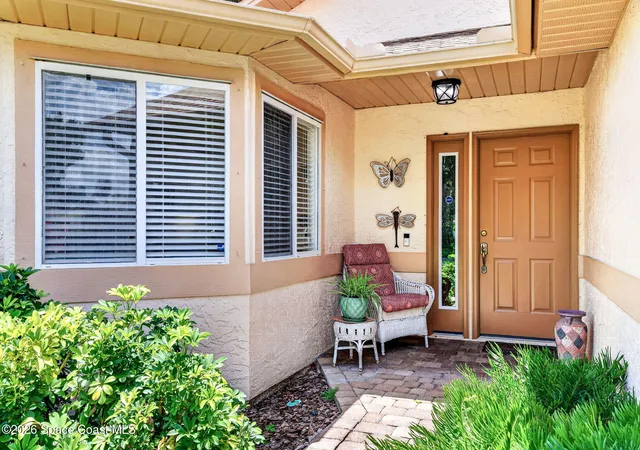 Photo 2 of Single Family Residence at 565 Willowgreen Ln, Titusville, FL 32780 | MLS# 1081874 |  | Sold on 2026-09-15
