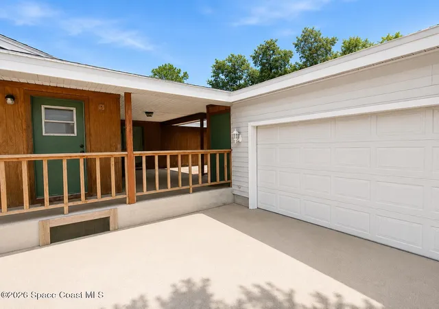 3rd image of 581 Borraclough Ave Nw, Palm Bay, FL 32907 | MLS# 1082417