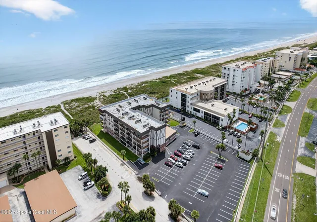 Homes for sale in Cocoa Beach, FL | 383 N Atlantic Ave #105, Cocoa Beach, FL 32931 | MLS# 1081706
