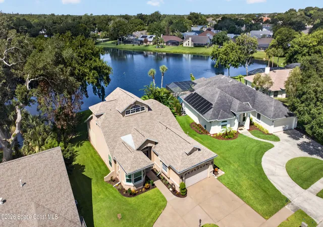 Photo 4 of Sale Pending at 685 Bella Vista Dr, Titusville, FL 32780 | MLS# 1081965 | Listing updated on 2026-10-07