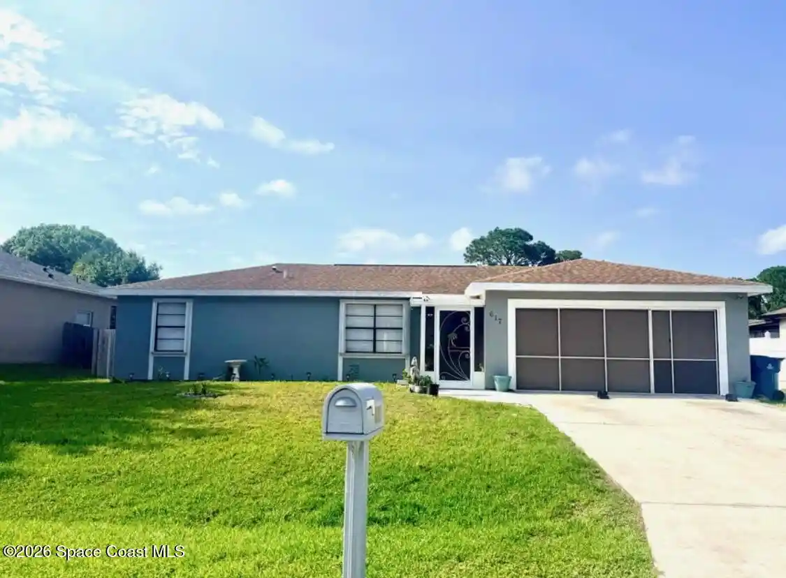 Single family home for sale at 617 Thuringer St NW, Palm Bay, FL 32907 | MLS# 1081719