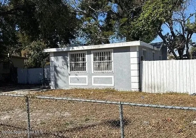 Homes for sale in Tampa, FL | 3023 W Green St, Tampa, FL 33604 | MLS# 1081866