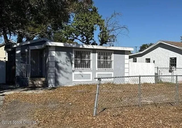 Homes for sale in Tampa, FL | 3023 W Green St, Tampa, FL 33604 | MLS# 1081866