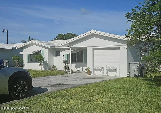 Homes for sale in Pompano Beach, FL | 2521 E Golf Blvd, Pompano Beach, FL 33062 | MLS# 1081888