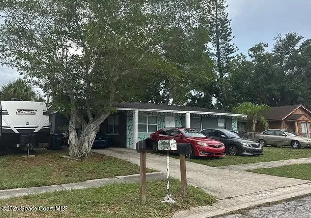 Homes for sale in Bradenton, FL | 2407 18Th St E, Bradenton, FL 34208 | MLS# 1081981