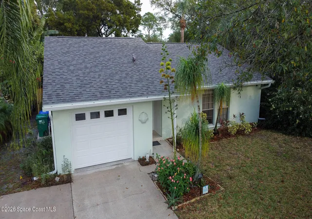 Homes for sale in Sebastian, FL | 425 Banyan St, Sebastian, FL 32958 | MLS# 1082030