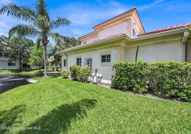 Photo 1 of Sale Pending at 568 7th Square #101, Vero Beach, FL 32962 | MLS# 1082270 | Listing updated on 2026-09-12
