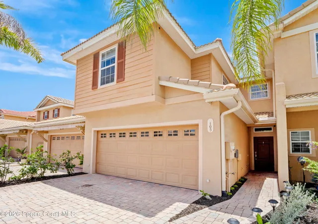 Townhouse for sale at 1400 Isabella Dr #105, Melbourne, FL 32935 | MLS# 1082083