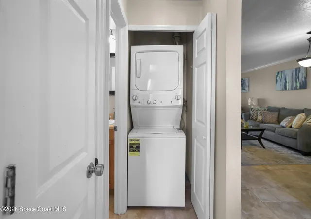 Listing Photo 2 - Condo for sale in building located at 1602 University Ln, Cocoa, FL 32922 - Unit #1305