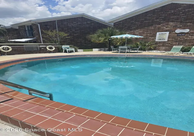 Listing Photo 4 - Condo for sale in building located at 2200 S Palmetto Ave, South Daytona, FL 32119 - Unit #E050
