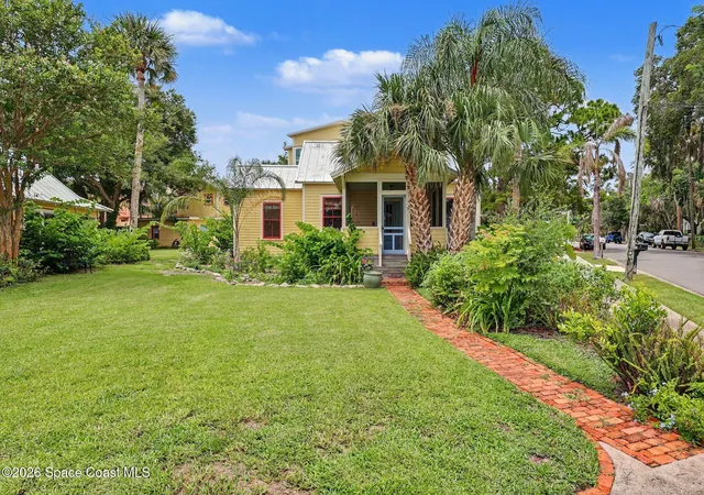 Listing Photo 5 - Condo for sale in building located at 241 Indian River Dr, Cocoa, FL 32922