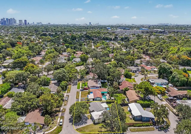 Homes for sale in Fort Lauderdale, FL | 2740 Sw 16th St, Fort Lauderdale, FL 33312 | MLS# 1082420