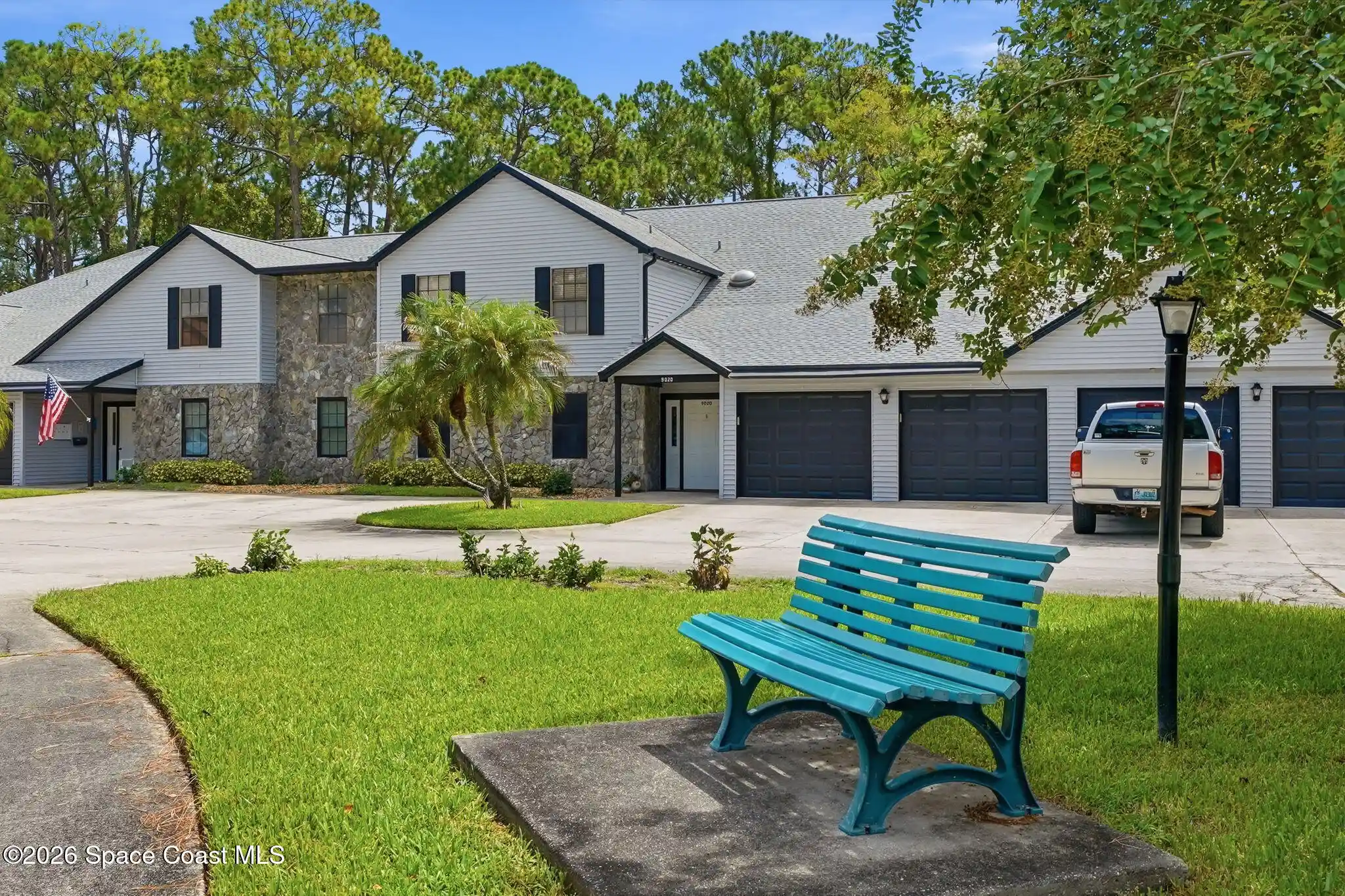 Listing Photo 1 - Condo for sale in 9020 York Ln located at 9020 York Ln, West Melbourne, FL 32904 - Unit #10h