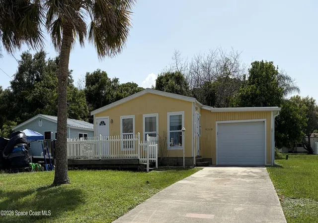 Photo 1 of Manufactured home for sale at 8268 Brown Rd, Sebastian, FL 32976 | MLS# 1082449 | Listing updated on 2026-09-09