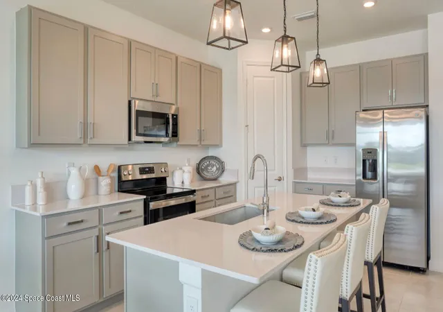 Photo 2 of Sale Pending at 1738 Echelon Point Way Nw, Palm Bay, FL 32907 | MLS# 1082484 | Listing updated on 2026-08-27