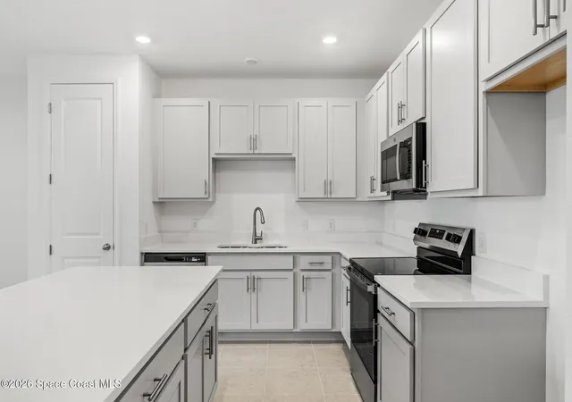 Photo 3 of Townhouse for sale at 1429 Bluewater Ln, Rockledge, FL 32955 | MLS# 1083598 | Listing updated on 2026-09-15