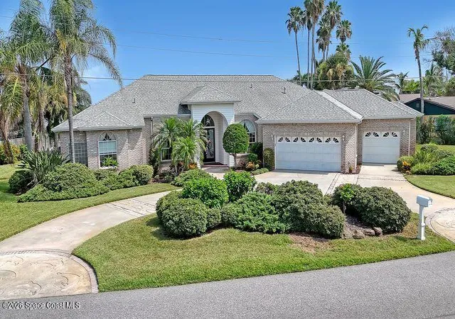 Photo 1 of Single family home for sale at 1530 Bay Shore Dr, Cocoa Beach, FL 32931 | MLS# 1084685 | Listing updated on 2026-09-02