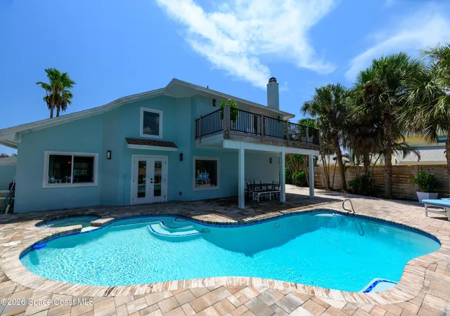 5th image of 398 Riverview Ln, Melbourne Beach, FL 32951 | MLS# 1085628