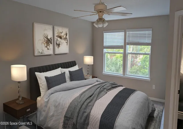 Photo 3 of Townhouse for sale at 1685 Pottsburg Point Dr, Jacksonville, FL 32207 | MLS# 1084850 | Listing updated on 2026-10-01