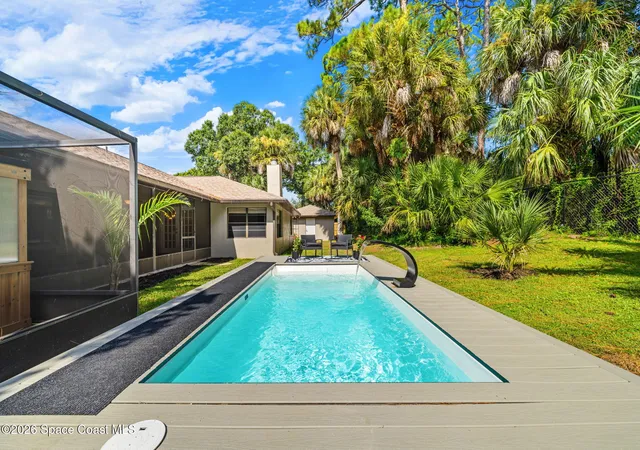 Photo 2 of Single family home for sale at 649 Narragansett St Ne, Palm Bay, FL 32907 | MLS# 1085484 | Listing updated on 2026-09-16