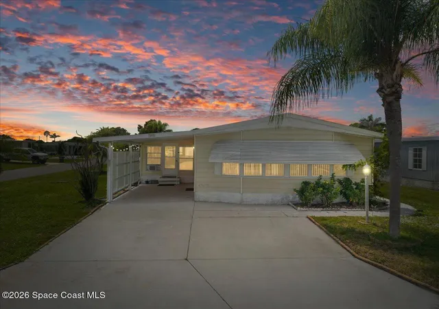 Manufactured home for sale at 601 Seagull Dr, Sebastian, FL 32976 | MLS# 1086306