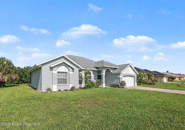 Photo 2 of Single family home for sale at 926 Pine Walk Ct Ne, Palm Bay, FL 32905 | MLS# 1085543 | Listing updated on 2026-08-31
