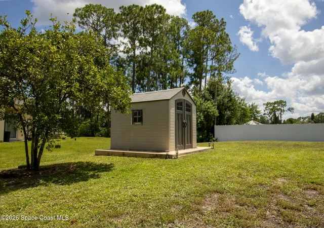 19th image of 671 San Filippo Dr Se, Palm Bay, FL 32909 | MLS# 1085525