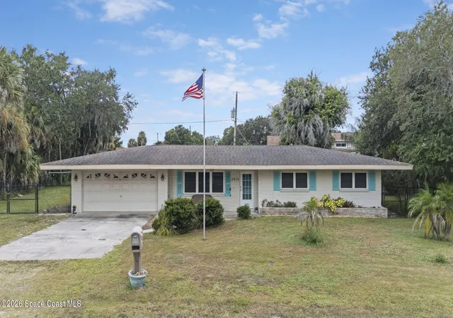 Photo 1 of Single family home for sale at 2414 Greenway Dr, Melbourne, FL 32901 | MLS# 1085515 | Listing updated on 2026-09-18