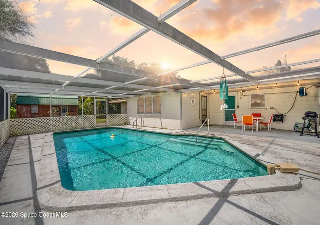 Photo 2 of Single family home for sale at 2414 Greenway Dr, Melbourne, FL 32901 | MLS# 1085515 | Listing updated on 2026-09-18