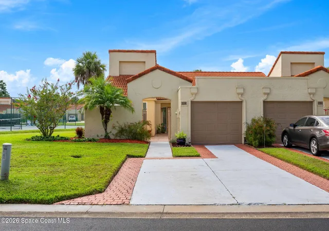 Photo 3 of Townhouse for sale at 729 Green Valley Ln, Melbourne, FL 32940 | MLS# 1086030 | Listing updated on 2026-09-13