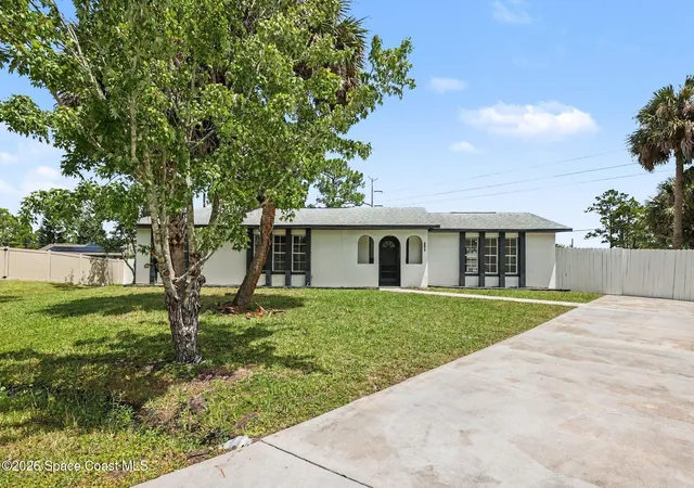 Photo 3 of Single family home for sale at 801 Kecherburg Rd Sw, Palm Bay, FL 32908 | MLS# 1085567 | Listing updated on 2026-08-31