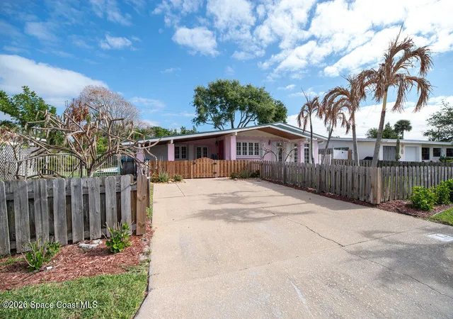 4th image of 238 Harbor Dr, Cape Canaveral, FL 32920 | MLS# 1085556