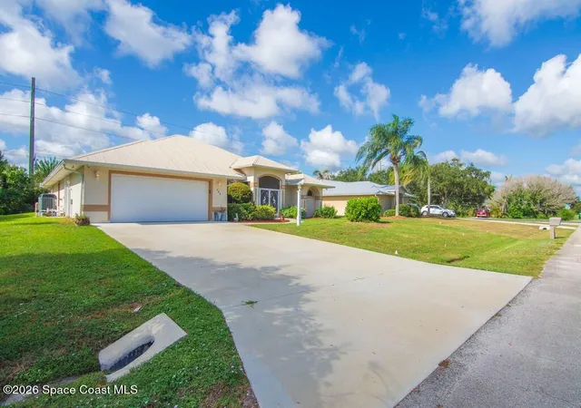Photo 3 of Single family home for sale at 488 Arbor St, Sebastian, FL 32958 | MLS# 1085655 | Listing updated on 2026-09-19