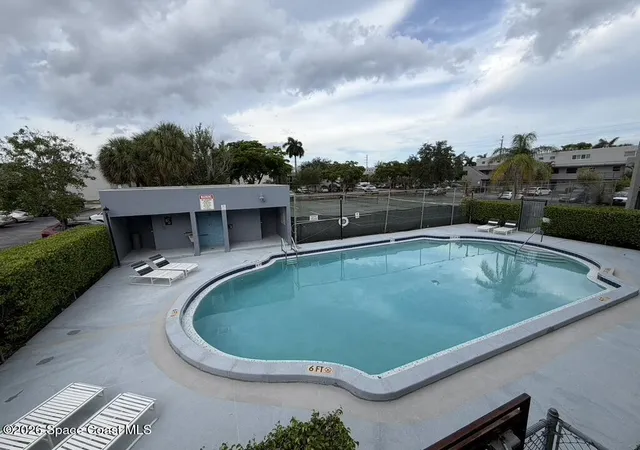 2nd image of 30 Nw 87Th Ave, Miami, FL 33172