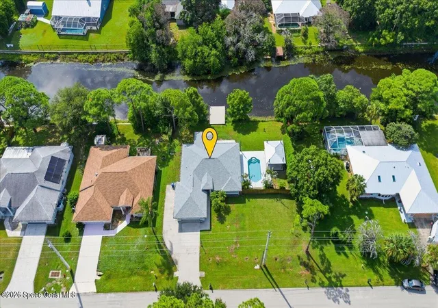Photo 2 of Single family home for sale at 402 Concha Dr, Sebastian, FL 32958 | MLS# 1085714 | Listing updated on 2026-09-06