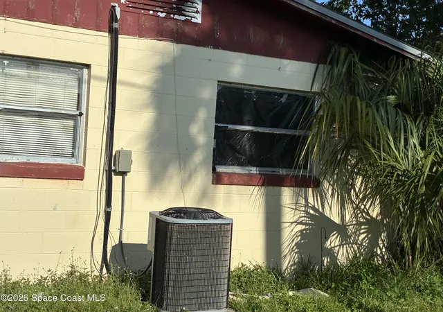 Photo 3 of Single family home for sale at 3783 Wood Cir E, Cocoa, FL 32926 | MLS# 1085580 | Listing updated on 2026-08-28