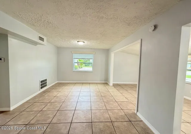 3rd image of 1480 6Th Ave, Vero Beach, FL 32960 | MLS# 1085593