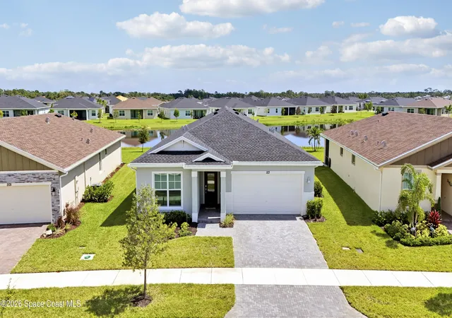 Photo 1 of Sale Pending at 1113 Se Crosswood Wy, Port St. Lucie, FL 34984 | MLS# 1085597 | Listing updated on 2026-09-06