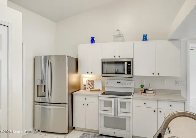 Photo 3 of Single family home for sale at 883 Del Mar Cir, West Melbourne, FL 32904 | MLS# 1085770 | Listing updated on 2026-09-30