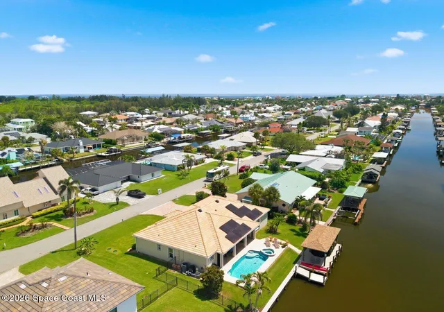 Photo 3 of Single family home for sale at 411 Hiawatha Wy, Melbourne Beach, FL 32951 | MLS# 1086044 | Listing updated on 2026-08-27