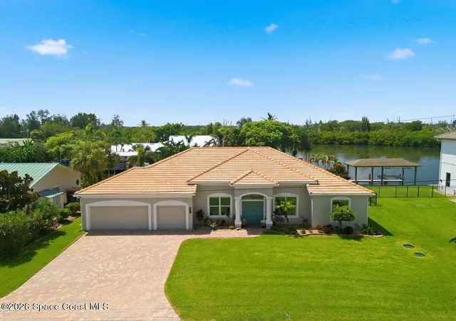 Photo 4 of Single family home for sale at 411 Hiawatha Wy, Melbourne Beach, FL 32951 | MLS# 1086044 | Listing updated on 2026-08-27