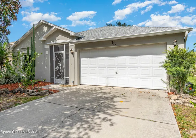 2nd image of 470 Wickham Lakes Dr, Melbourne, FL 32940 | MLS# 1085782