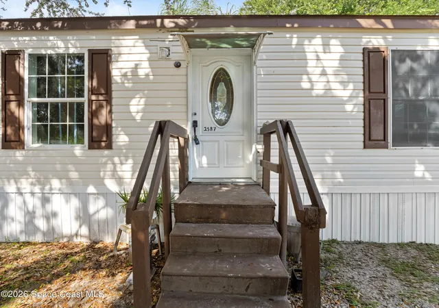 2nd image of 2587 Chatham Wy Ne, Palm Bay, FL 32905 | MLS# 1085789