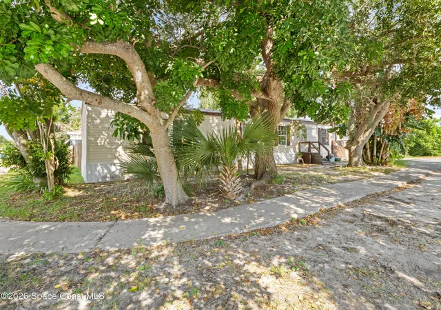 3rd image of 2587 Chatham Wy Ne, Palm Bay, FL 32905 | MLS# 1085789