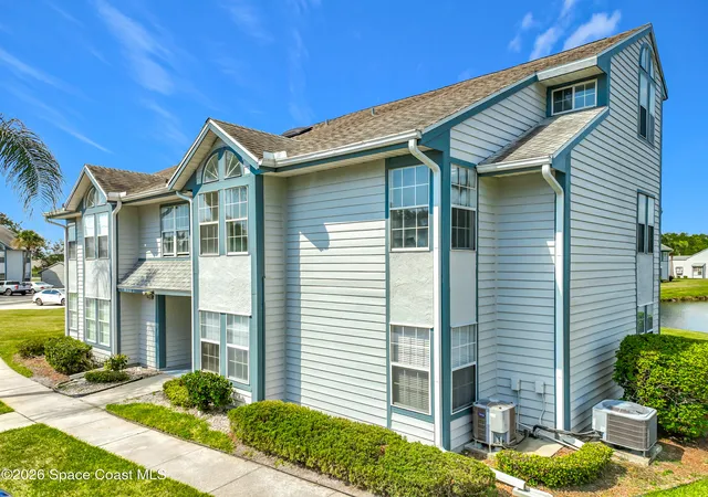 Condo for sale at 4680 Lake Waterford Wy #4-108, Melbourne, FL 32901 | MLS# 1085861