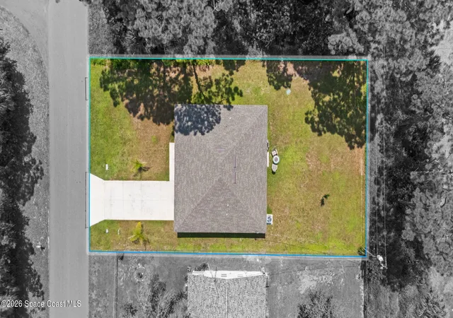 Photo 2 of Sale Pending at 853 Redrock St Se, Palm Bay, FL 32909 | MLS# 1086039 | Listing updated on 2026-09-01
