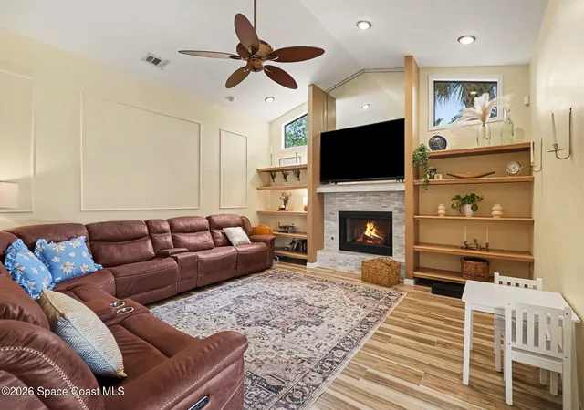 Photo 4 of Sale Pending at 3750 Shady Run Rd, Melbourne, FL 32934 | MLS# 1086060 | Listing updated on 2026-09-16