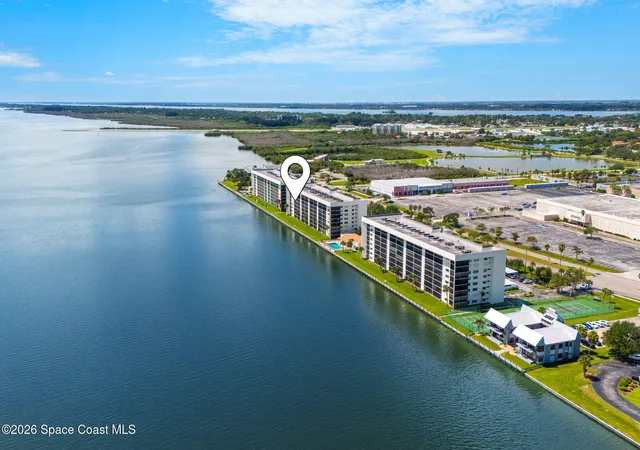 Listing Photo 4 - Condo for sale in building located at 250 S Sykes Creek Pkwy, MERRITT ISLAND, FL 32952 - Unit #B609