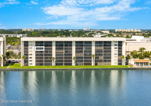 Listing Photo 5 - Condo for sale in building located at 250 S Sykes Creek Pkwy, MERRITT ISLAND, FL 32952 - Unit #B609